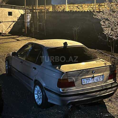 BMW 318-3