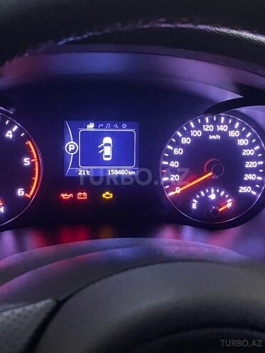 Kia K5-12