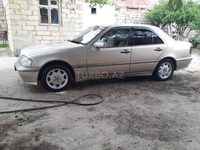 Mercedes C 200-7