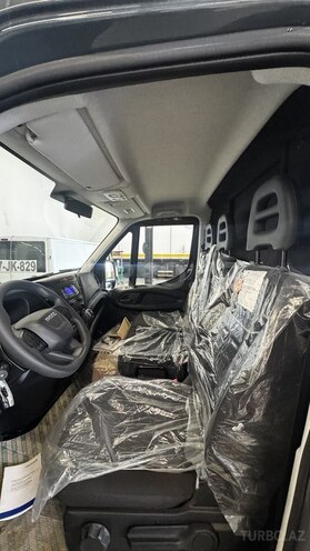 Iveco 35C15-13