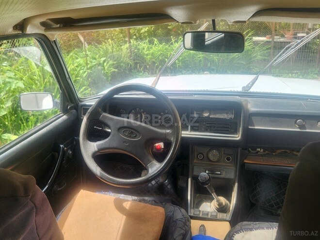 LADA (VAZ) 2107-4
