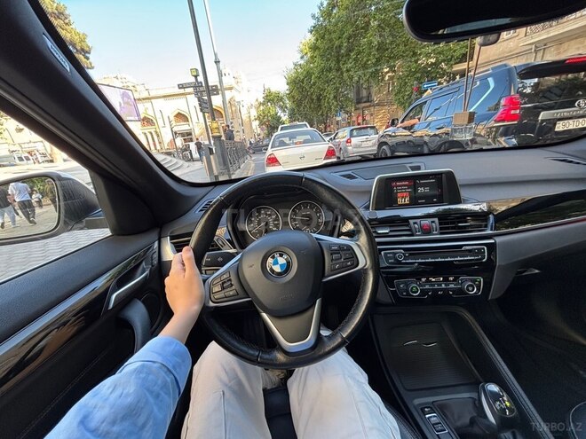 BMW X1-13