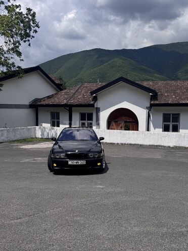BMW 525-2