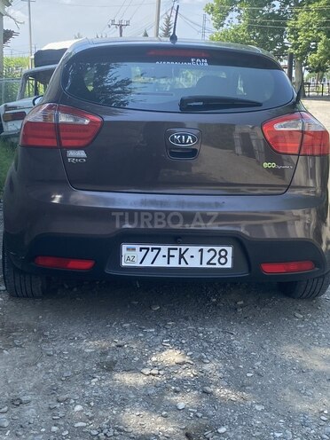 Kia Rio-2