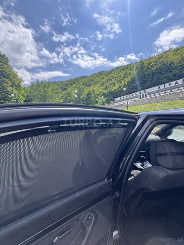 BMW 525-10