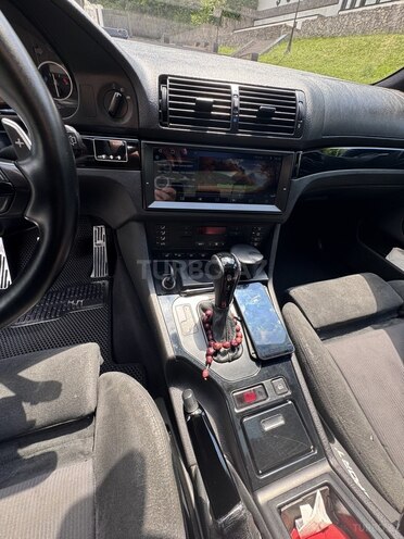 BMW 525-9