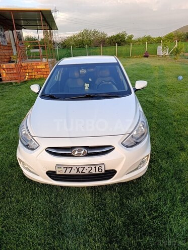 Hyundai Accent-1