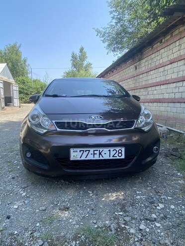 Kia Rio-1