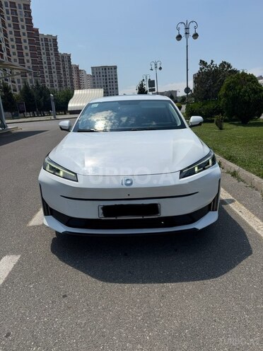 Changan Qiyuan A05-1