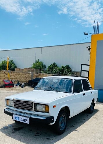 LADA (VAZ) 2107-2