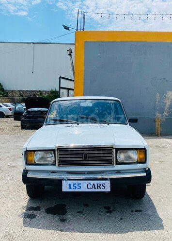 LADA (VAZ) 2107-1