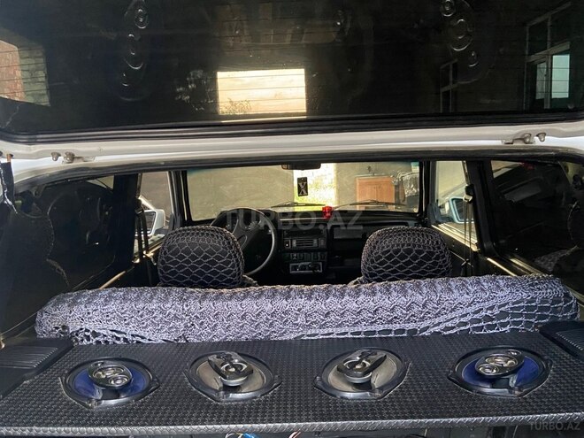 LADA (VAZ) Niva-6