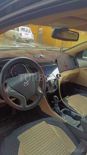 Hyundai Sonata-5