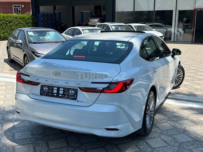 Toyota Camry-6