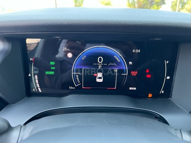 Toyota Camry-15
