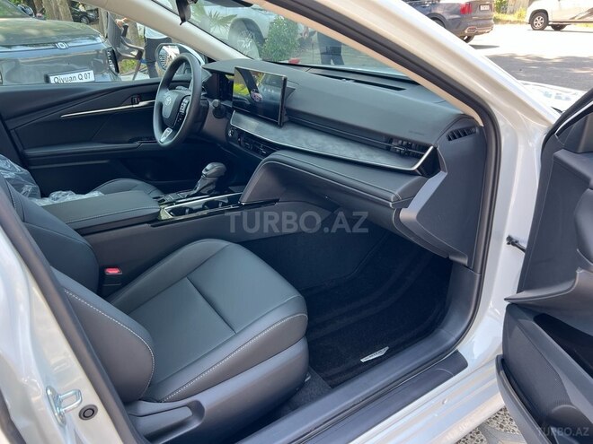 Toyota Camry-11