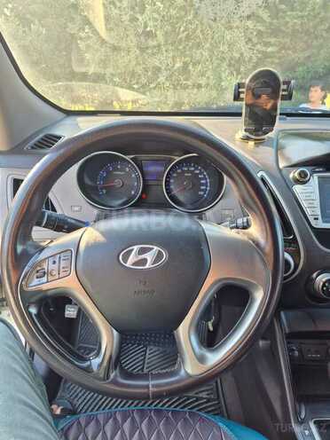 Hyundai ix35-6