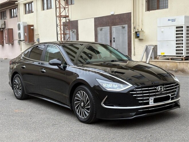 Hyundai Sonata-4