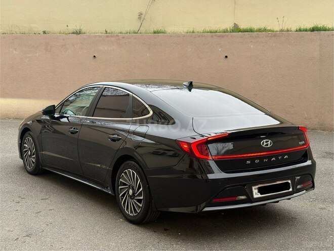 Hyundai Sonata-6