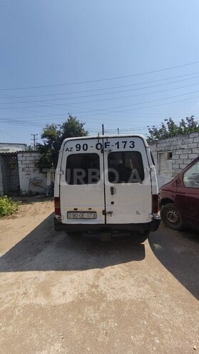 Ford Transit-2