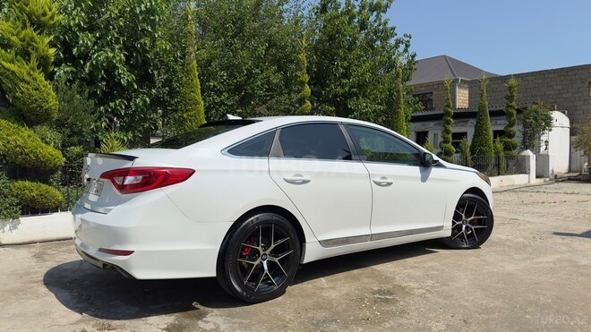 Hyundai Sonata-3