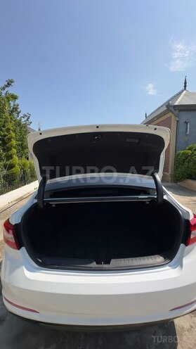 Hyundai Sonata-19