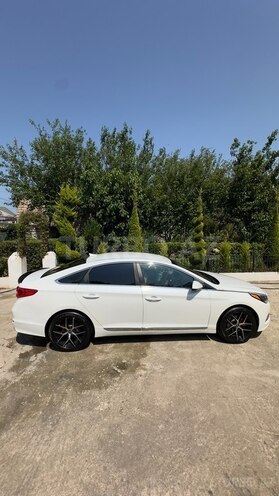 Hyundai Sonata-5