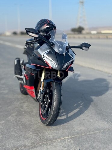 CFMOTO 450 SR-6