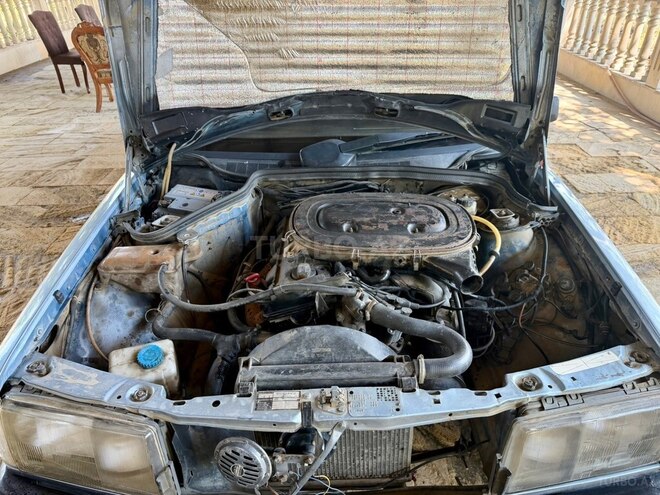 Mercedes 190-13
