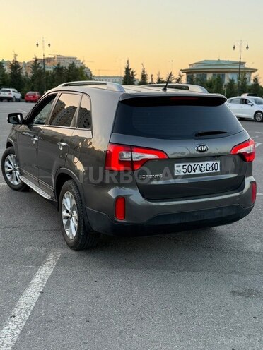 Kia Sorento-2