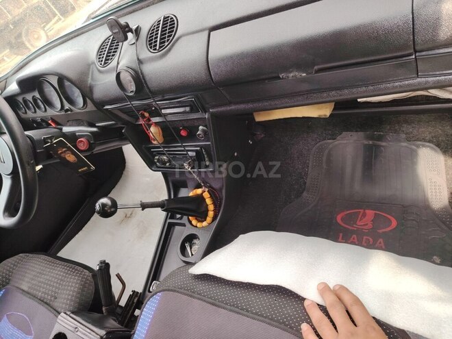 LADA (VAZ) 2106-5