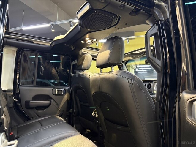 Jeep Wrangler-15
