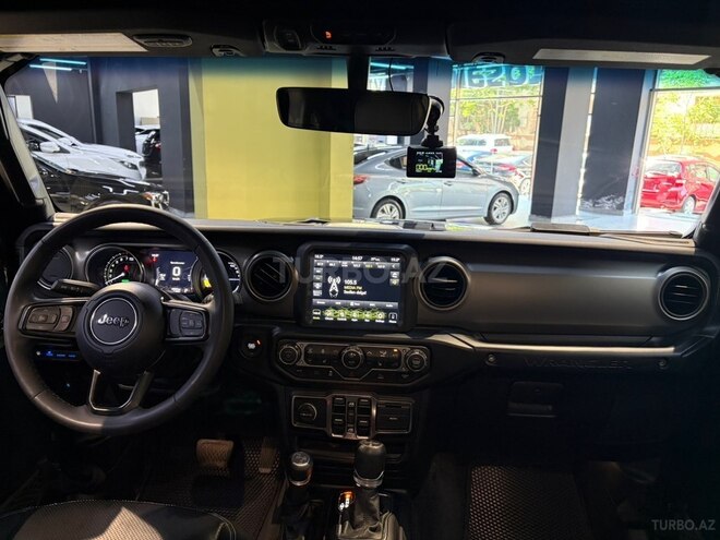 Jeep Wrangler-16