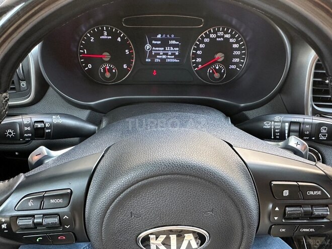 Kia Sorento-16
