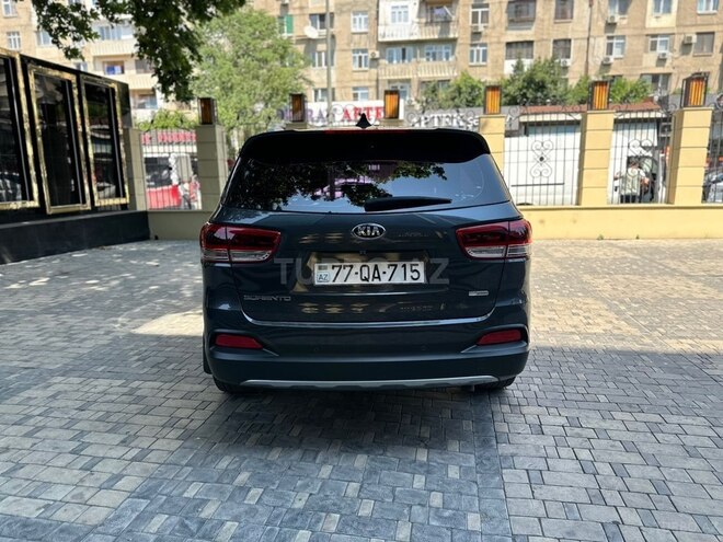 Kia Sorento-3