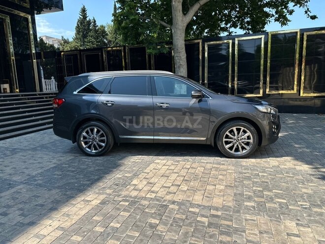 Kia Sorento-5