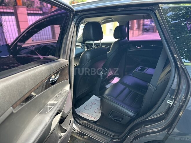 Kia Sorento-9