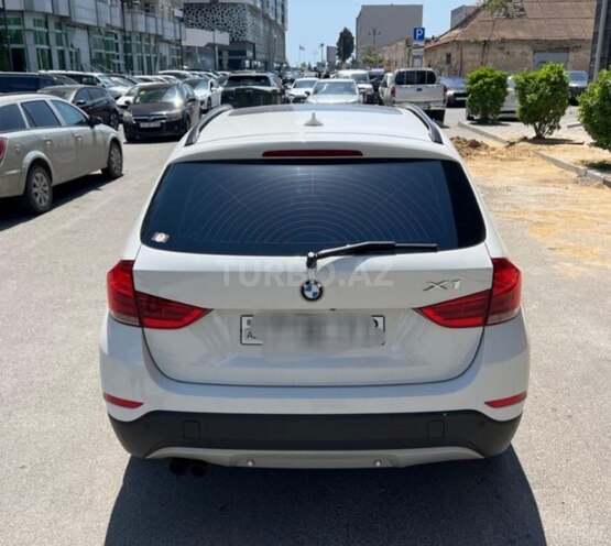 BMW X1-6