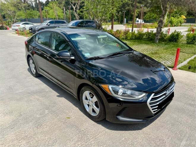 Hyundai Elantra-2
