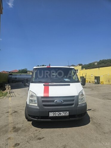 Ford Transit-1