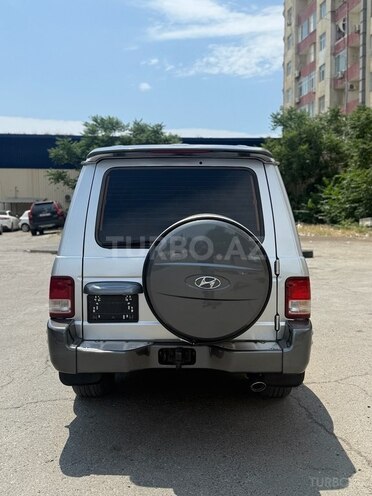 Hyundai Galloper-2