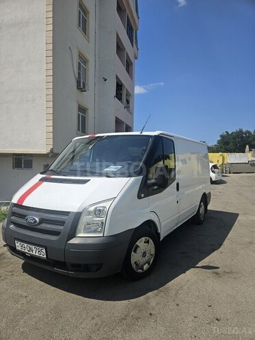 Ford Transit-2