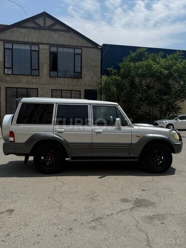 Hyundai Galloper-4