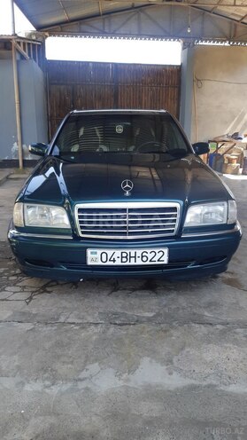 Mercedes C 200-1
