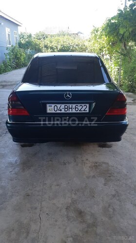 Mercedes C 200-2