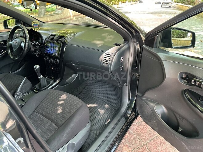 Toyota Corolla-14