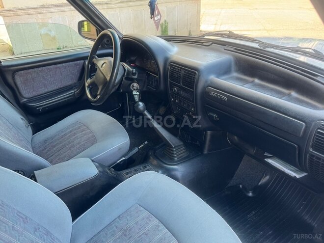 GAZ 31105 "Volga"-8