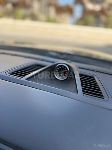 Porsche Panamera-12