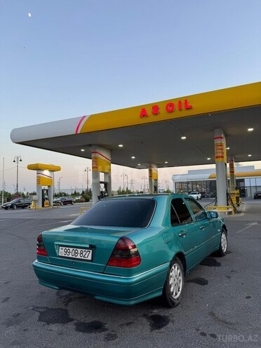 Mercedes C 200-4