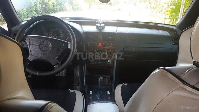 Mercedes C 200-8